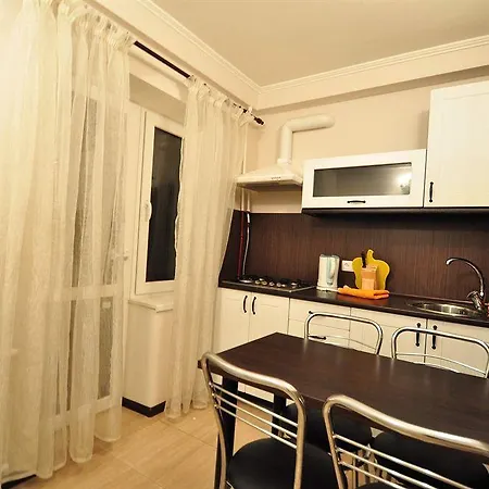 Dayflat On The Left Bank *