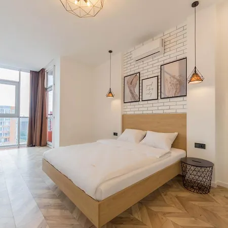 Dayflat On The Left Bank