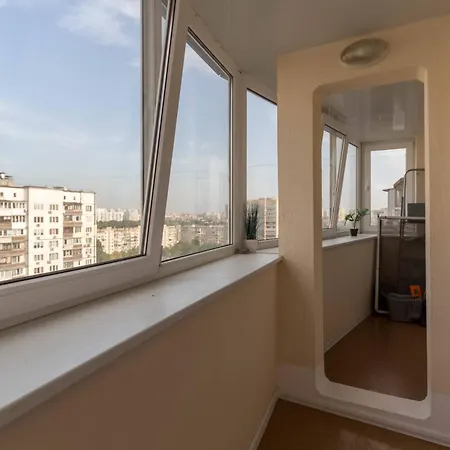 Dayflat On The Left Bank Апартаменти Київ